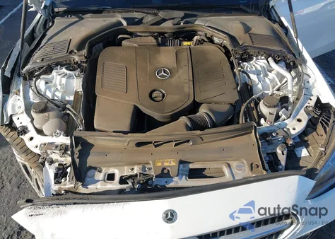 2024 Mercedes-Benz C 300 from USA, damaged, VIN W1KAF4GBXRR197968